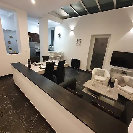 Apartmán La Forteresse - Jacuzzi/sauna - Centre Historique Rouen