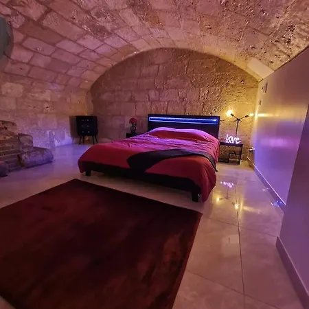 La Forteresse - Jacuzzi/sauna - Centre Historique *