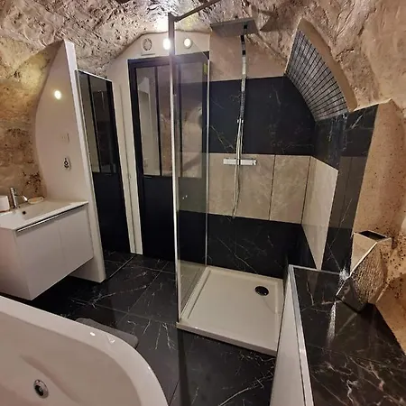 Apartmán La Forteresse - Jacuzzi/sauna - Centre Historique Rouen