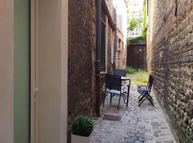 La Forteresse - Jacuzzi/sauna - Centre Historique Apartment