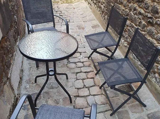 La Forteresse - Jacuzzi/sauna - Centre Historique Apartment